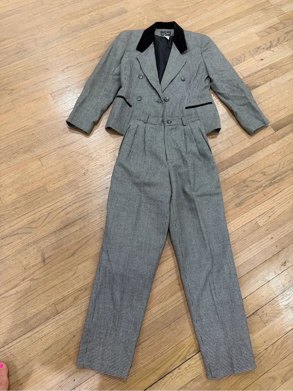 Parisian Works Black & White Houndstooth Blazer and Pants Set wool